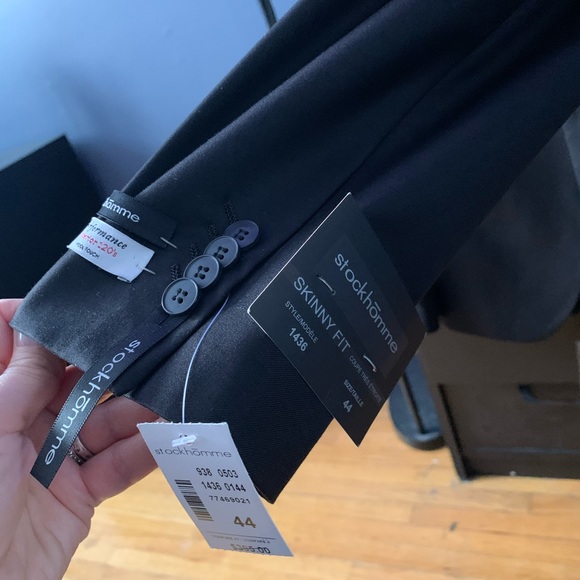 2pc men’s black suit - Picture 4 of 5